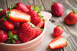 5 Amazing Ways to Eat Strawberries All Summer!