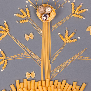 Macaroni necklace