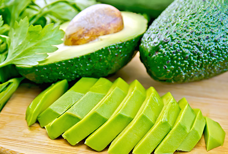 Prepare a guacamole: cut avocado