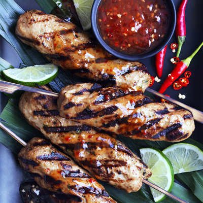 Brochettes de poulet avec sauce chili thaïlandaise