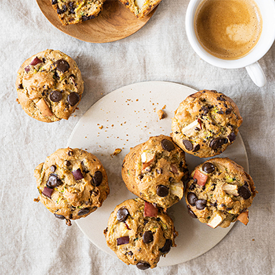 Zucchini, apple and chocolate muffins