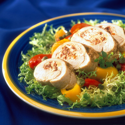 Sir Laurier d'Arthabaska Cheese and Chicken Salad with Grilled Peppers